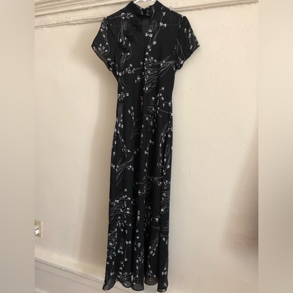 Ronni Nicole Maxi dress black with white flowers. - Picture 2 of 9